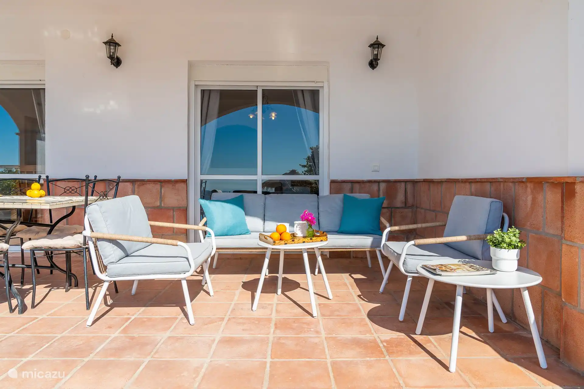 Lounge-Bereich zum Aperitif