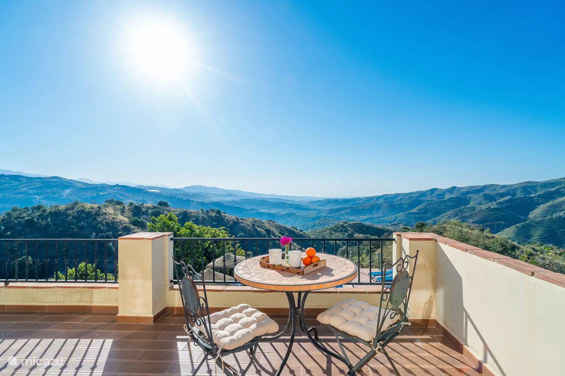 Blick von der oberen Terrasse!