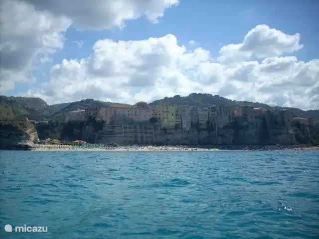 Marasusa | Italie, Calabre, Parghelia - appartement Vue de Tropea depuis un bateau