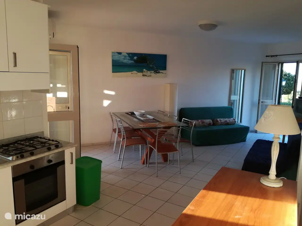 Essbereich und Wohnzimmer