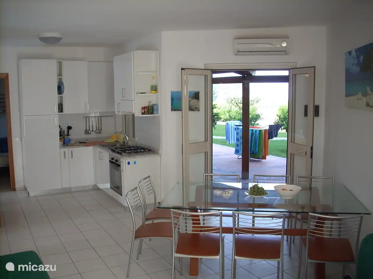 Küche und Essbereich