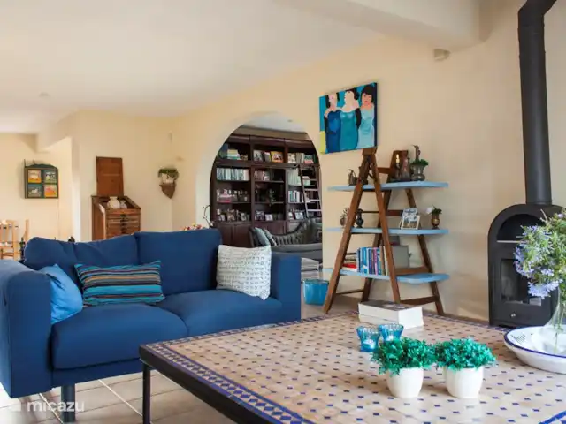 Casa Pino huren in Spanje, Costa Blanca, Alfáz del Pi - villa T.v. hoek met alle Nederlandse en vele Duitse en Engelse kanalen