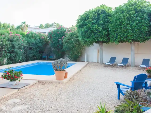 Casa Pino huren in Spanje, Costa Blanca, Alfáz del Pi - villa Overdekt, in de zon of in de schaduw, er zijn voldoende zitjes