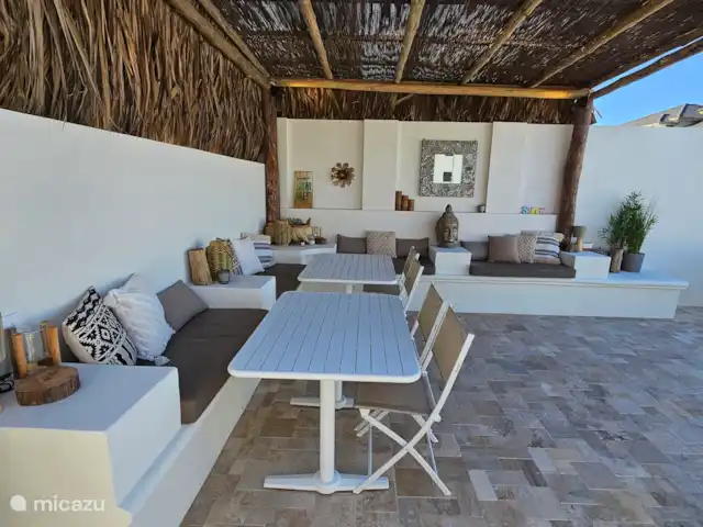 Villa Curazao en Curazao, Banda Arriba (este), Jan Thiel - villa Desayuno y cena bajo el atractivo dosel