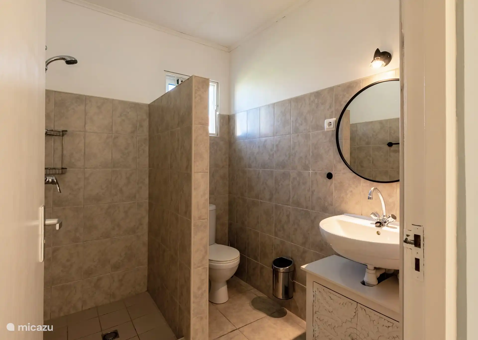 Douche/wc slaapkamer 2