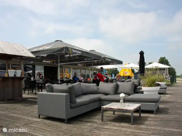 Maison de vacances Markant | Pays-Bas, Frise, Balk - maison de vacances Se prélasser confortablement au pavillon de plage 'Badmeester Keimpe' à Balk, à distance de marche de la maison de vacances.