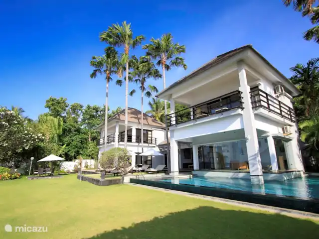 Bali Villa Dunia Seni huren in Indonesië, Bali, Bukti - villa Achterkant, zwembad en woonkamer