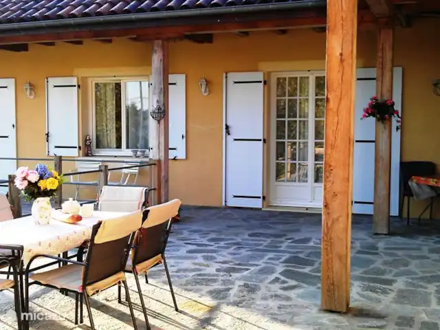 villa huren in Frankrijk, Lot, Sousceyrac – La Tour des Abeilles Terras
