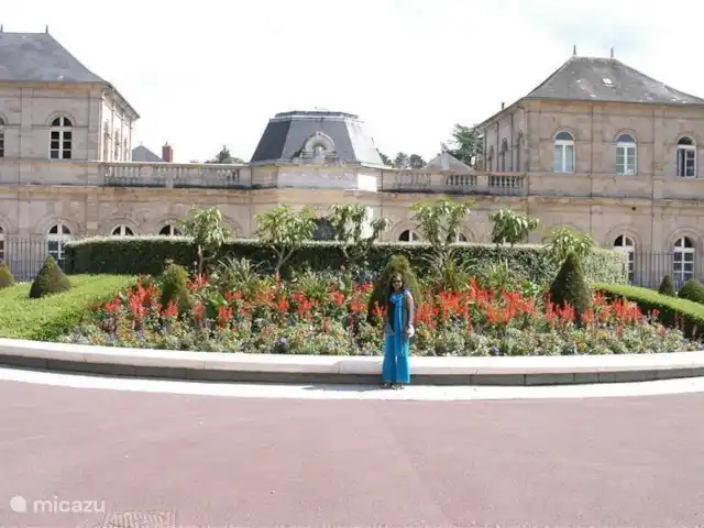 Château Marie-Louise | France, Allier, Néris-les-Bains - manoir / château Les thermes à 100 mètres de la maison