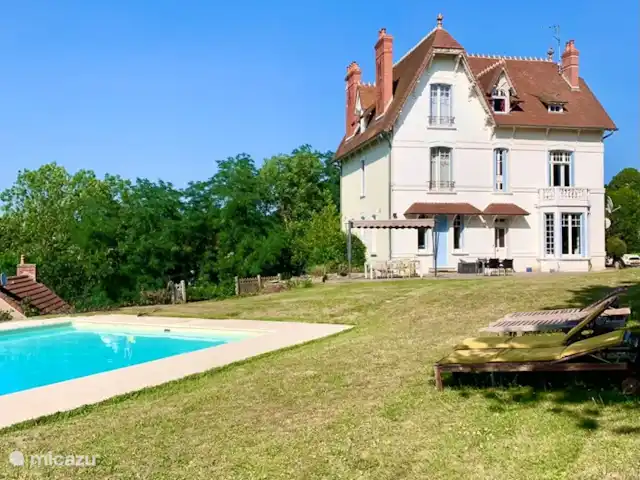 Château Marie-Louise | France, Allier, Néris-les-Bains - manoir / château Château Marie-Louise | France, Allier, Néris-les-Bains - manoir / château