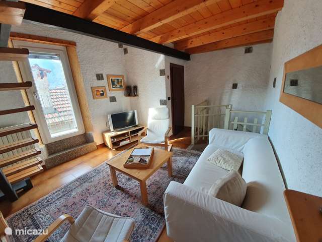 Holiday home in Italy, Lake Como – terraced house La casa del Viandante 