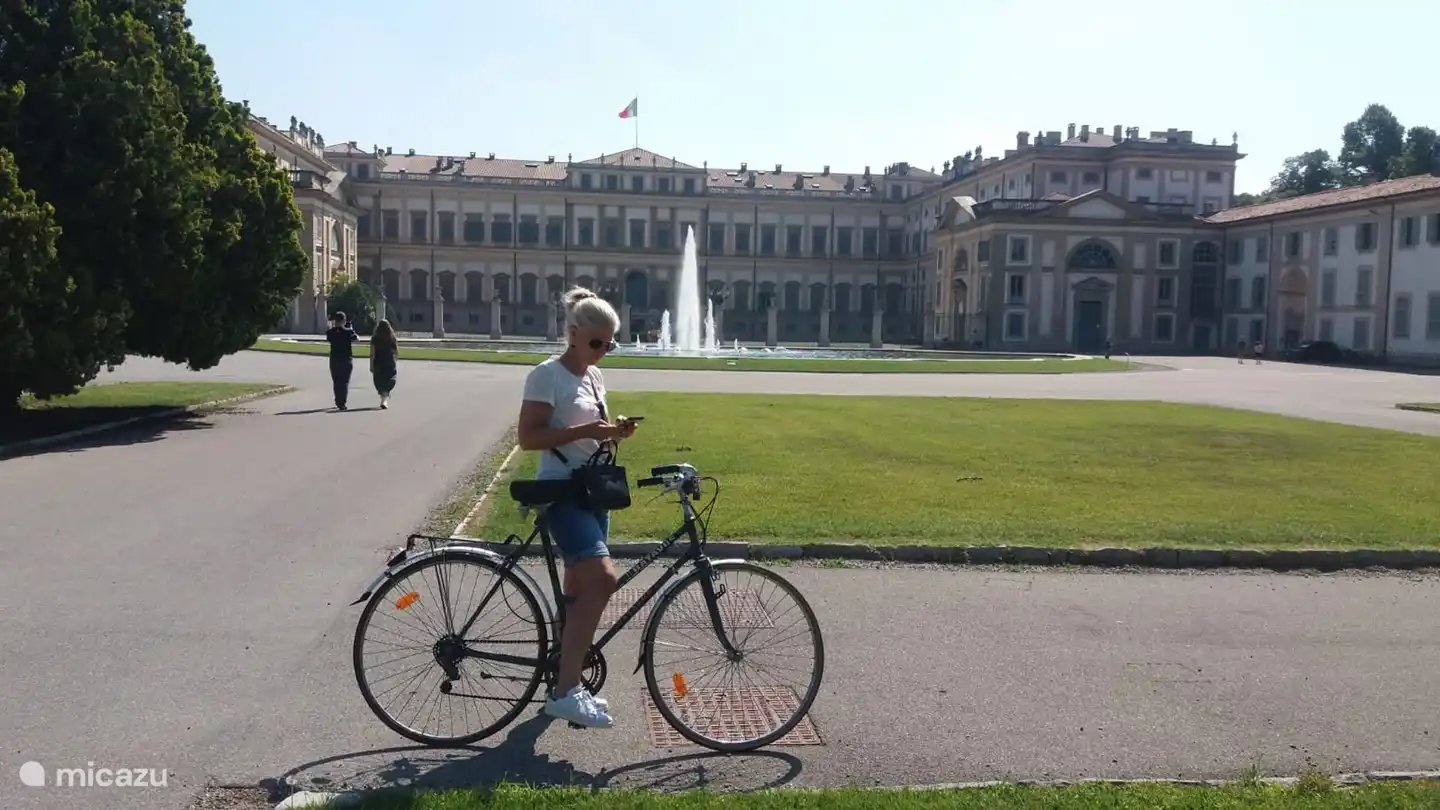 Die Villa Reale von Monza. Erreichbar zu Fuß vom Bahnhof durch die Innenstadt.