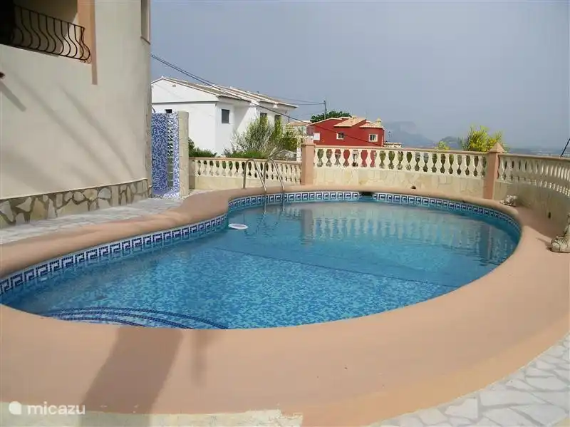 Salt water pool +/- 8m x 4m and 2m/1.2m deep with stone steps, with optional heating