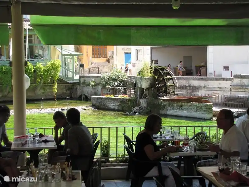 Saumane Golf Country Club, 18 hole golf course 2 km from the domaine.