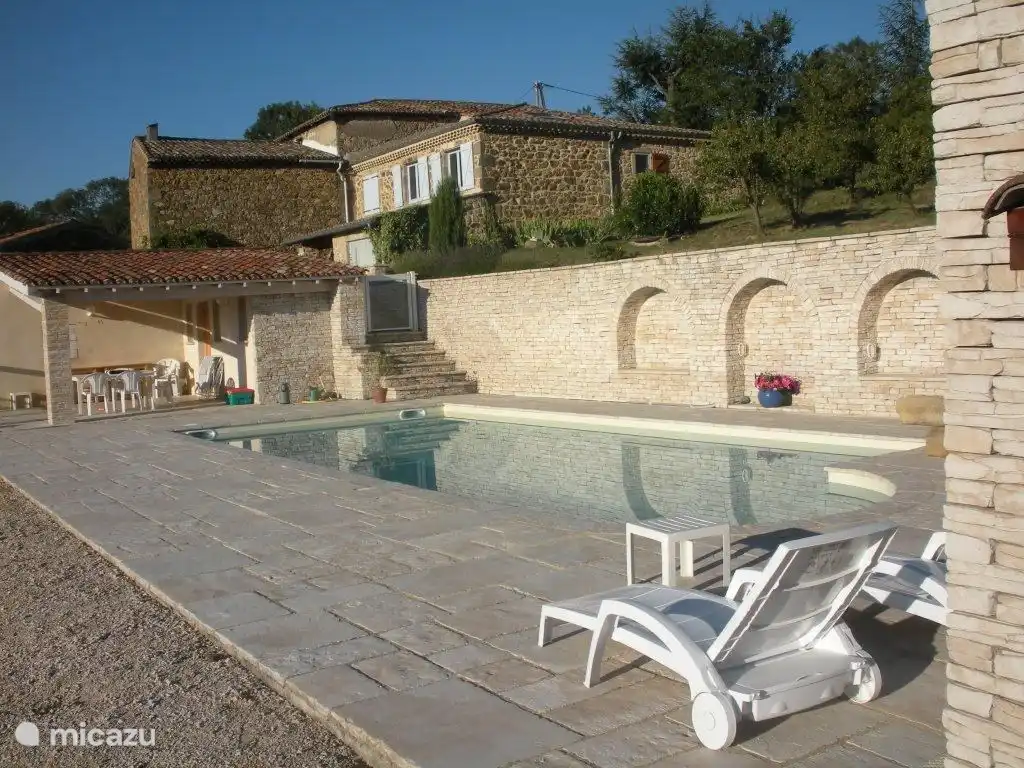 The swimming pool (5 x 10 m) which can be used.