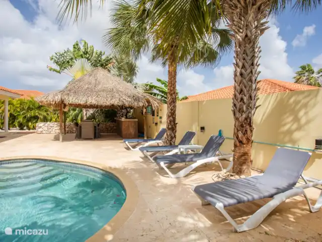 Location de Vacances Curaçao, Banda Ariba (est), Jan Thiel, villa - Villa Veranosol piscine avec 4 transats