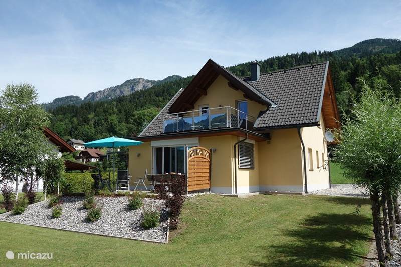 Holiday home Austria, Carinthia, Kötschach-Mauthen Holiday house Chalet Zon en Bergen