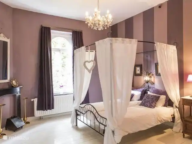 Château villa Santa Maria in Spa | Belgique, Ardennes, Spa - manoir / château Chambre 4 avec lit 1 x 2, armoire intégrée avec coffre-fort et lavabo