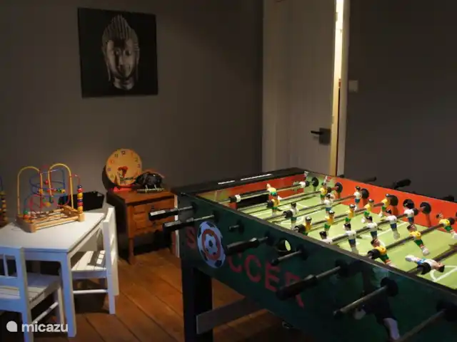 Château villa Santa Maria in Spa | Belgique, Ardennes, Spa - manoir / château Salle avec baby-foot et jeu de fléchettes.