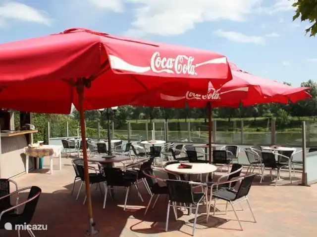 Location de Vacances Belgique, Limbourg, Maaseik, chalet - Vive la vie terrasse restaurant de l'alouette