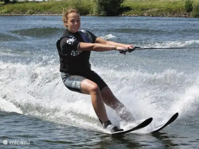 Location de Vacances Belgique, Limbourg, Maaseik, chalet - Vive la vie école de ski nautique à 150 mètres du chalet
