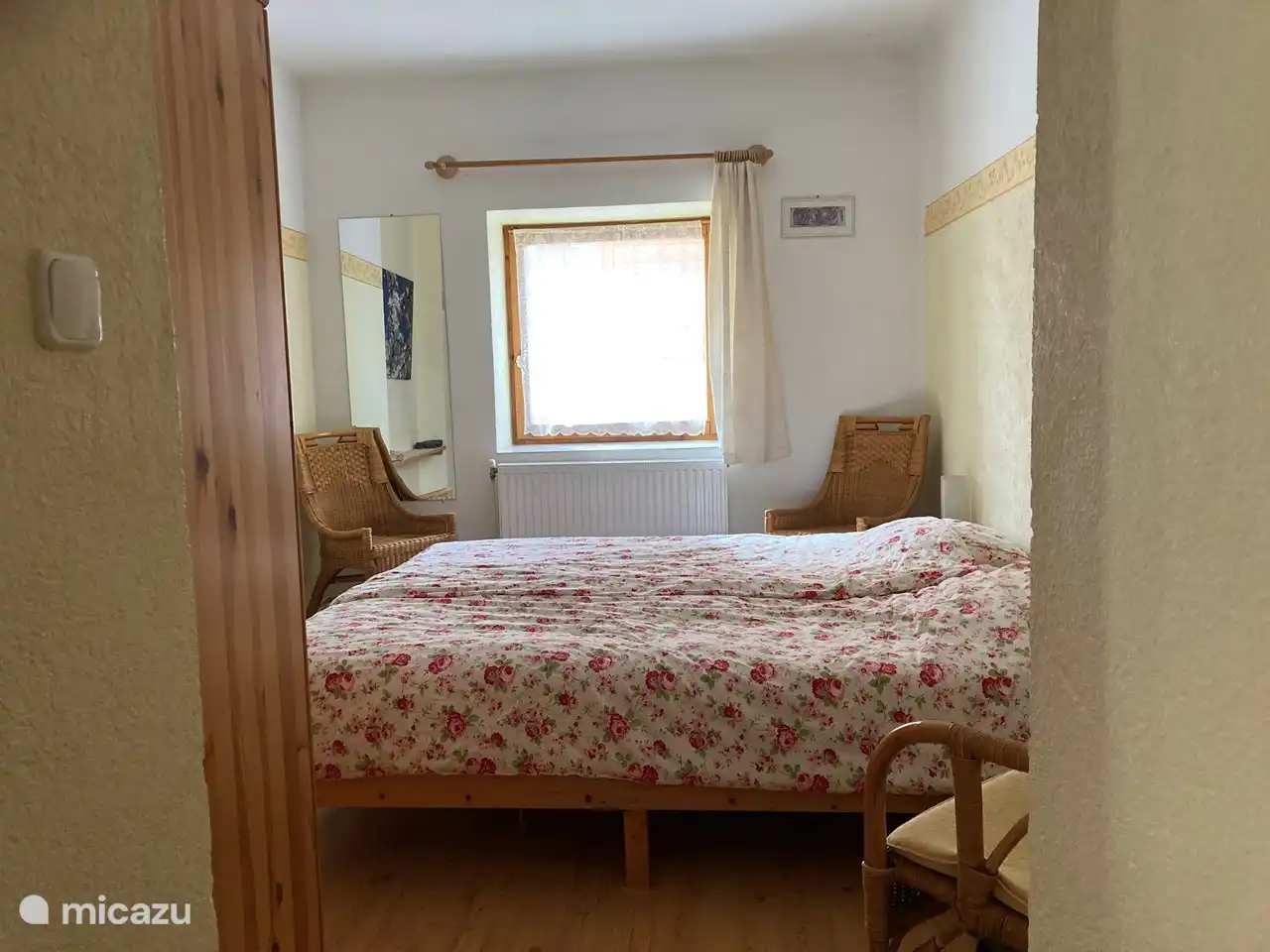 Das Hauptschlafzimmer befindet sich im Erdgeschoss