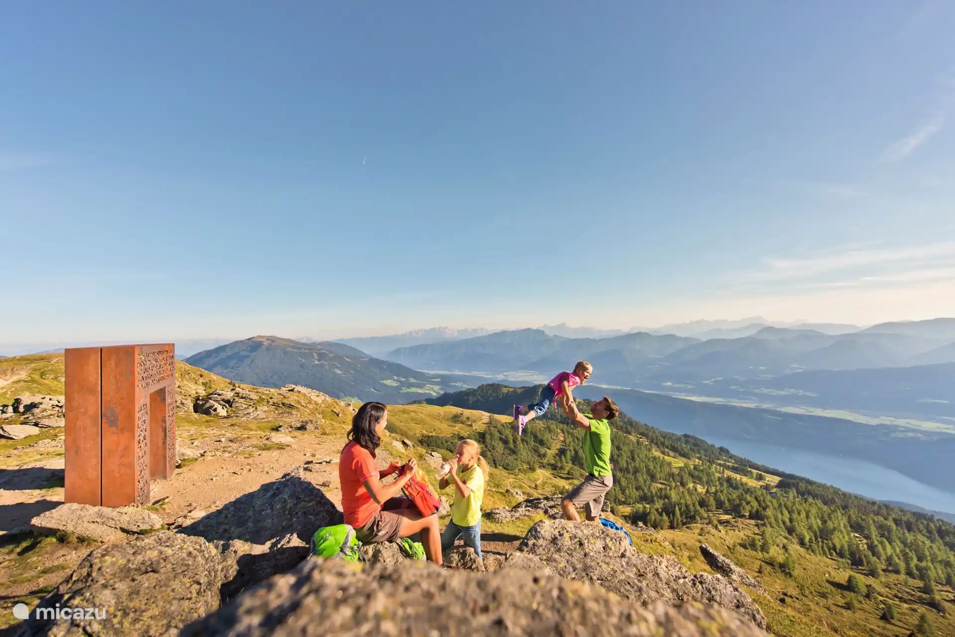 Landhaus Bonaventura - Hiking to the Granattor