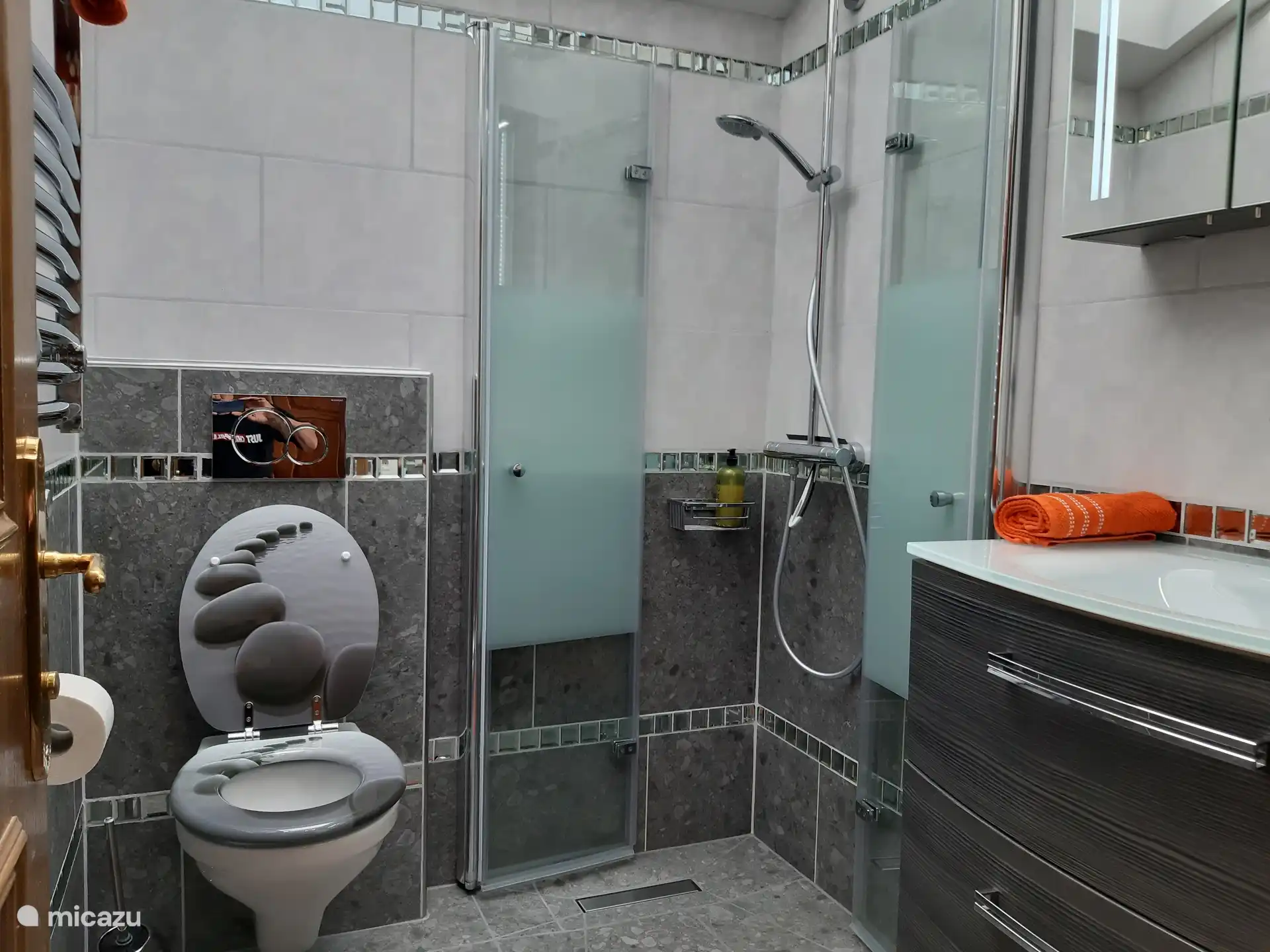 Landhaus Bonaventura - COSMEA Bathroom with Shower and Toilet