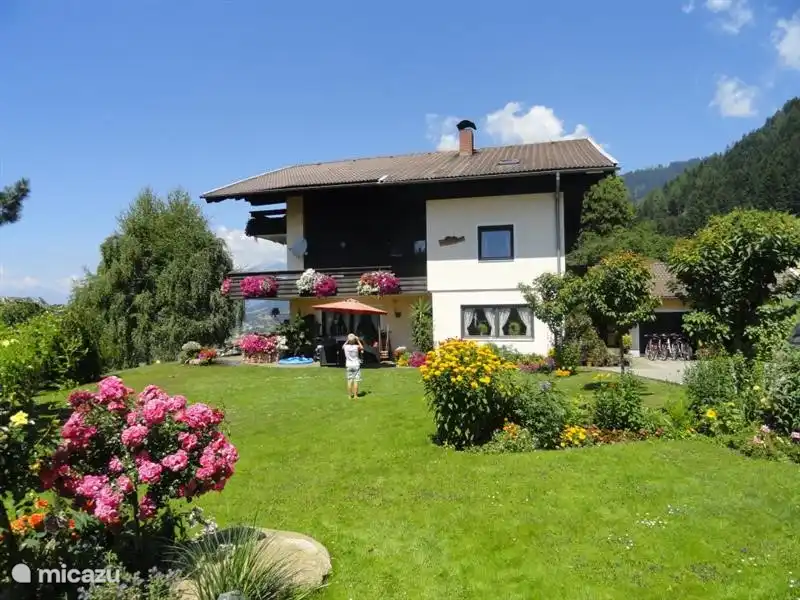 Erleben Sie Landhaus Bonaventura in all ihren Düften und Farben!