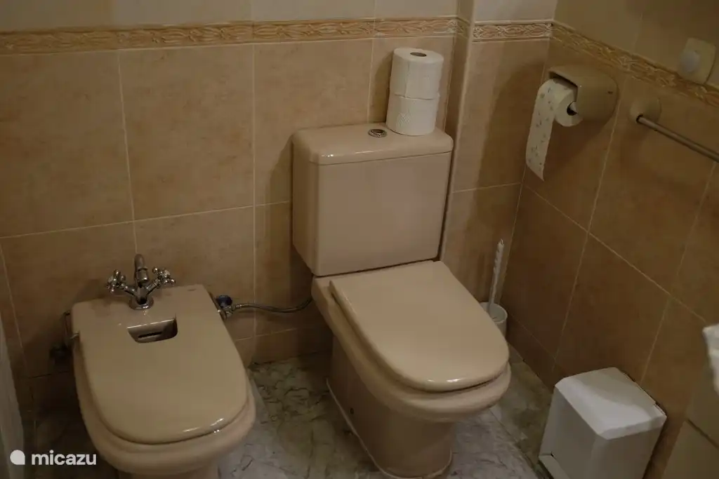 Badezimmer mit Toilette