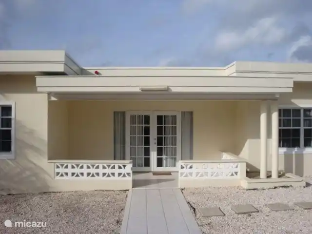 Bungalow Ederlin Curaçao | Curaçao, Curaçao-Centre, Willemstad - bungalow Porte d'entrée.