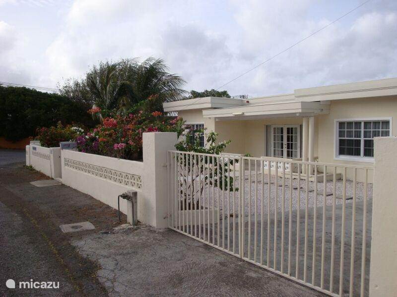 Vakantiehuis Curaçao, Curacao-Midden, Willemstad Bungalow Bungalow Ederlin Curacao