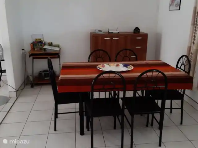 Bungalow Ederlin Curaçao | Curaçao, Curaçao-Centre, Willemstad - bungalow Salle à manger avec PC.