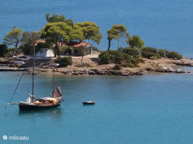 Maison de vacances avec piscine et vue mer | Grèce, Péloponnèse, Iria (Nafplion) - maison de vacances Profitez du cadre magnifique lors d'une excursion en scooter/quad sur l'île de Poros (à environ 1 heure et 15 minutes de route d'Iria.