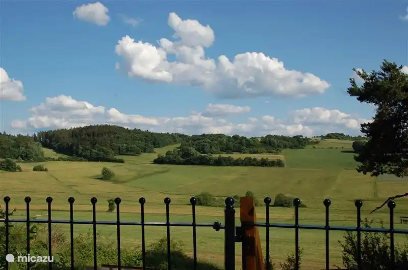 Von der Terrasse aus, ist dies Ihrer Ansicht völlig frei!