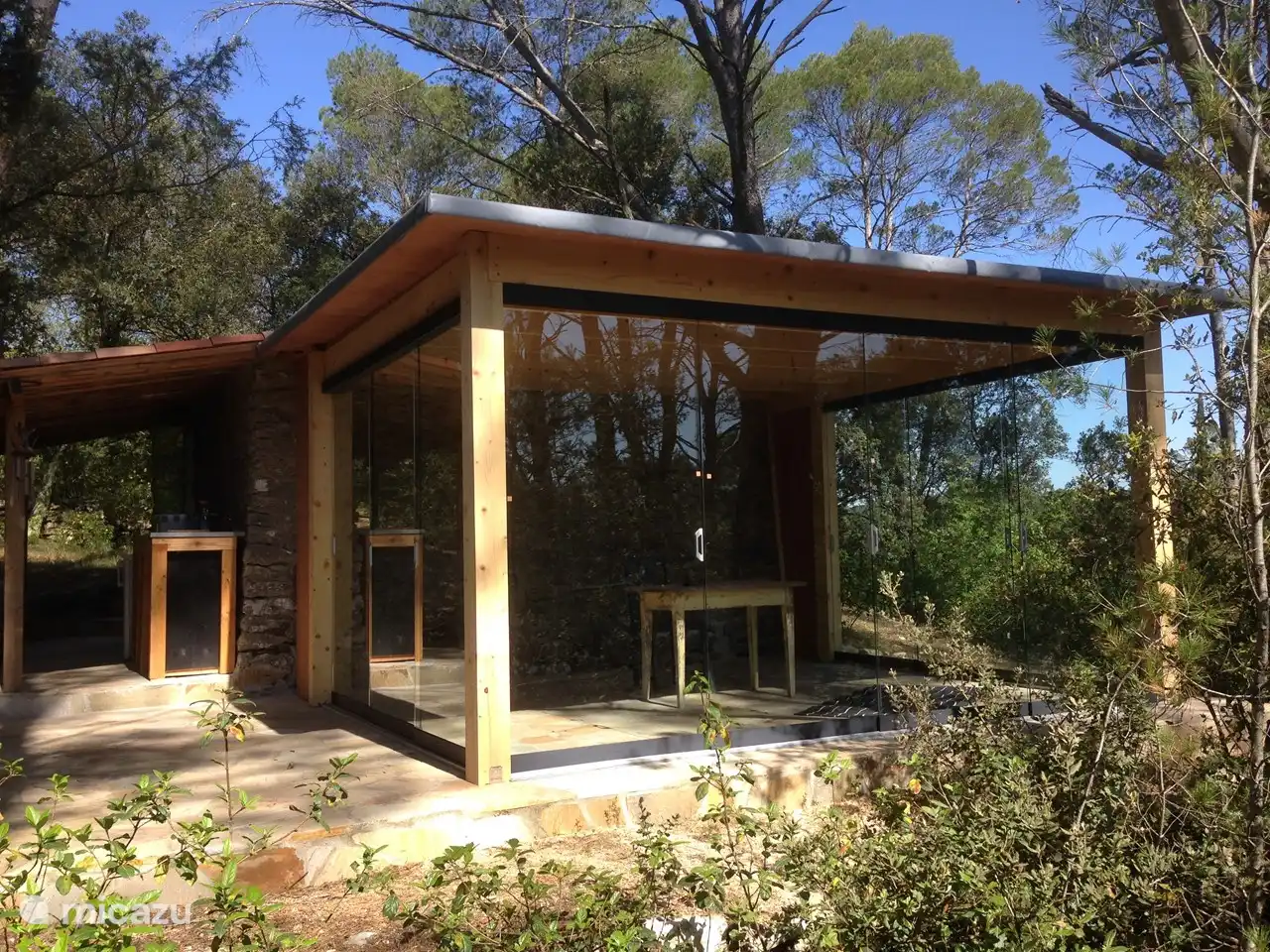 Der Wintergartenraum des Gästehauses.