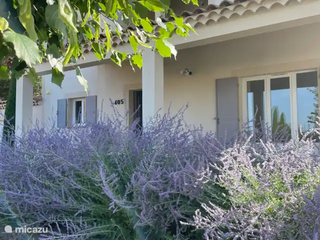 Location de Vacances France, Vaucluse, Saumane-de-Vaucluse, villa - Les Demeures du Luc 405 Bienvenue à la villa 405 !