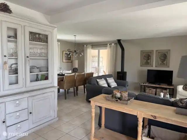 Location de Vacances France, Vaucluse, Saumane-de-Vaucluse, villa - Les Demeures du Luc 405 Salon-salle à manger