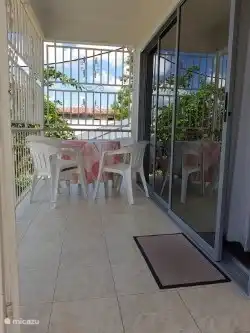 es bueno quedarse en el balcón