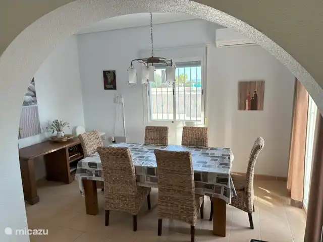 Villasol en España, Costa Blanca, Rojales  - villa El comedor.
