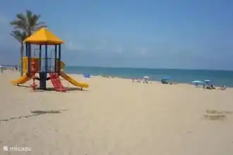 Der schöne Strand von Guardamar del Segura.