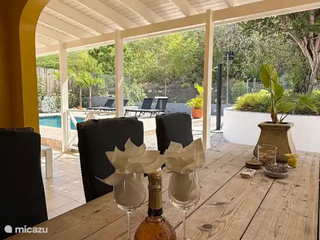 'Villa Banda Bou' con Vista al Mar en Curazao, Bandabou (oeste), Fontein - villa Porche trasero