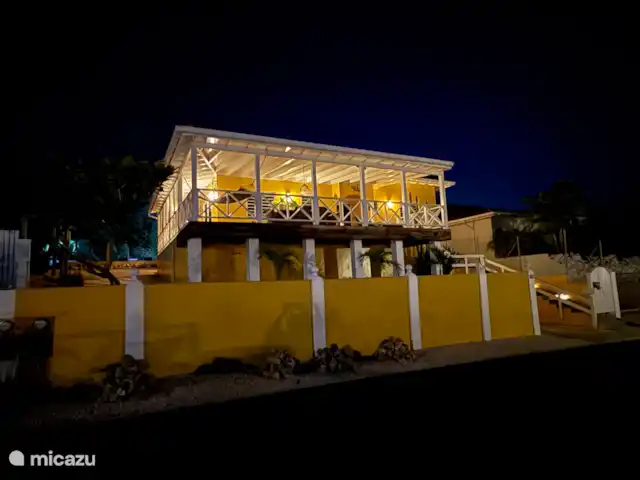 'Villa Banda Bou' con Vista al Mar en Curazao, Bandabou (oeste), Fontein - villa Villa Banda Bou de noche
