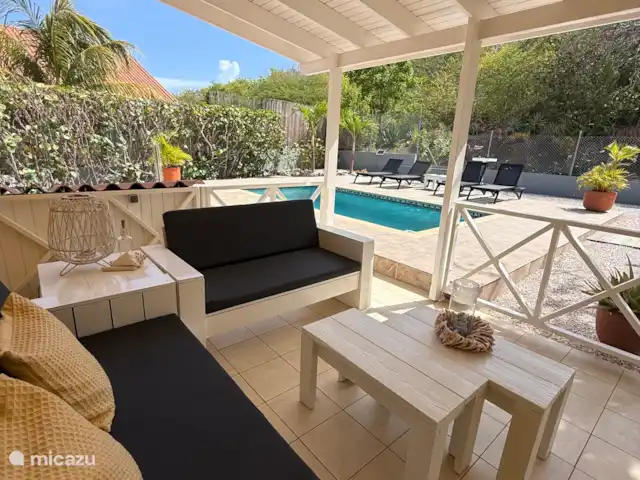 'Villa Banda Bou' con Vista al Mar en Curazao, Bandabou (oeste), Fontein - villa Porche trasero