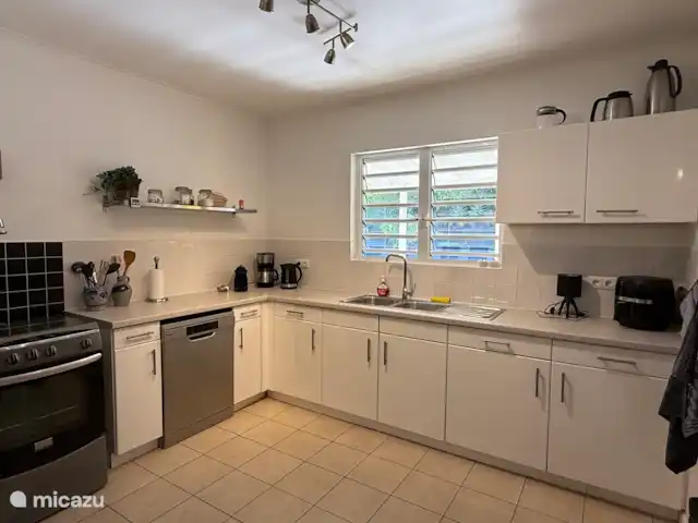 'Villa Banda Bou' con Vista al Mar en Curazao, Bandabou (oeste), Fontein - villa Cocina también equipada con Airfryer, cafetera, hervidor de agua y cafetera Nespresso y todos los demás equipos eléctricos