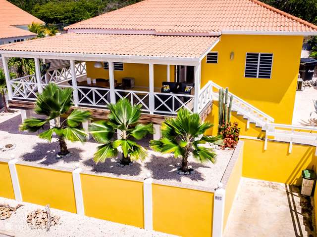 Overwinteren, Curaçao, Banda Abou (west), Fontein, villa 'Villa Banda Bou' met Zeezicht