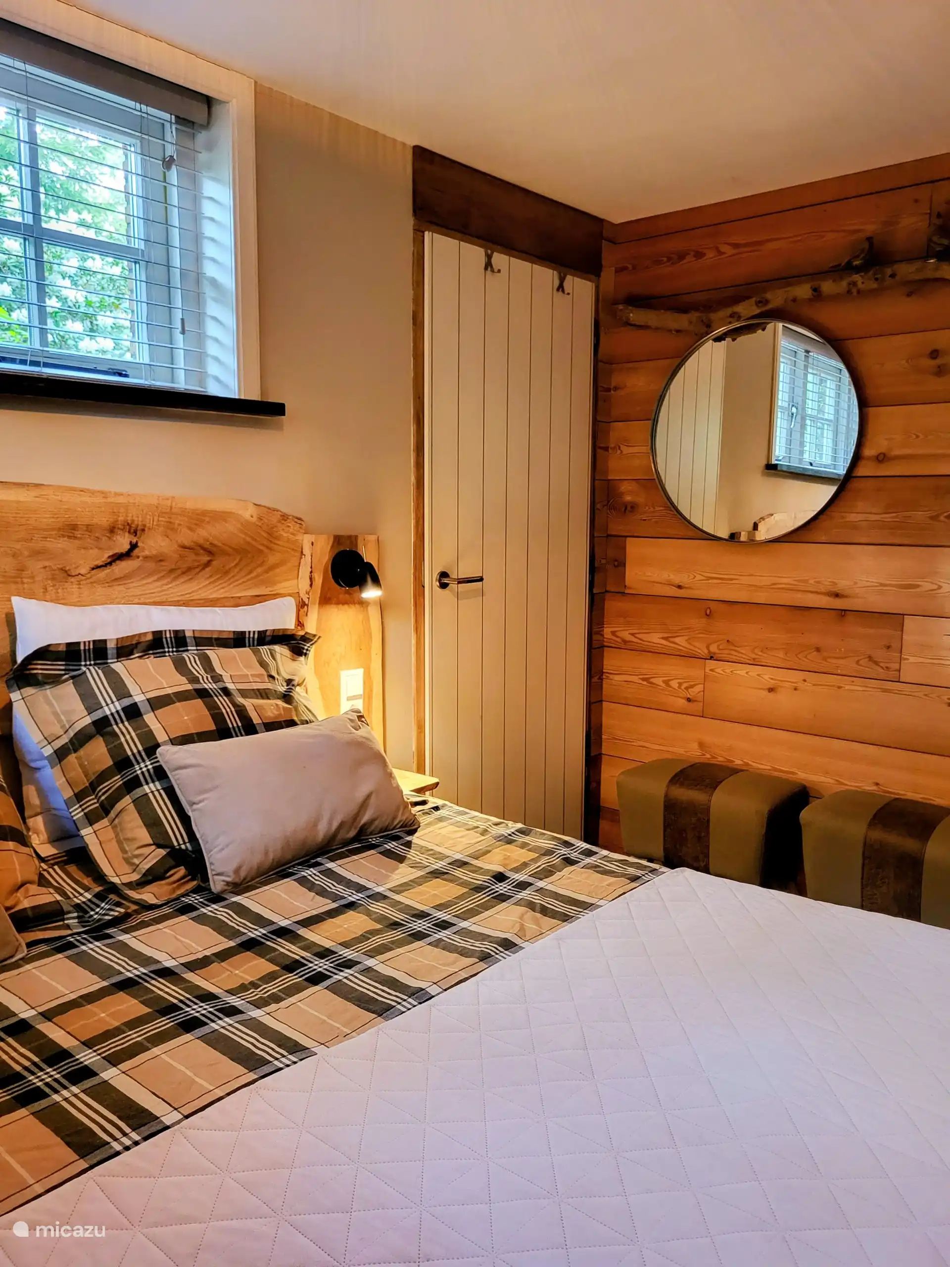 slaapkamer met 2-persoonsbed
