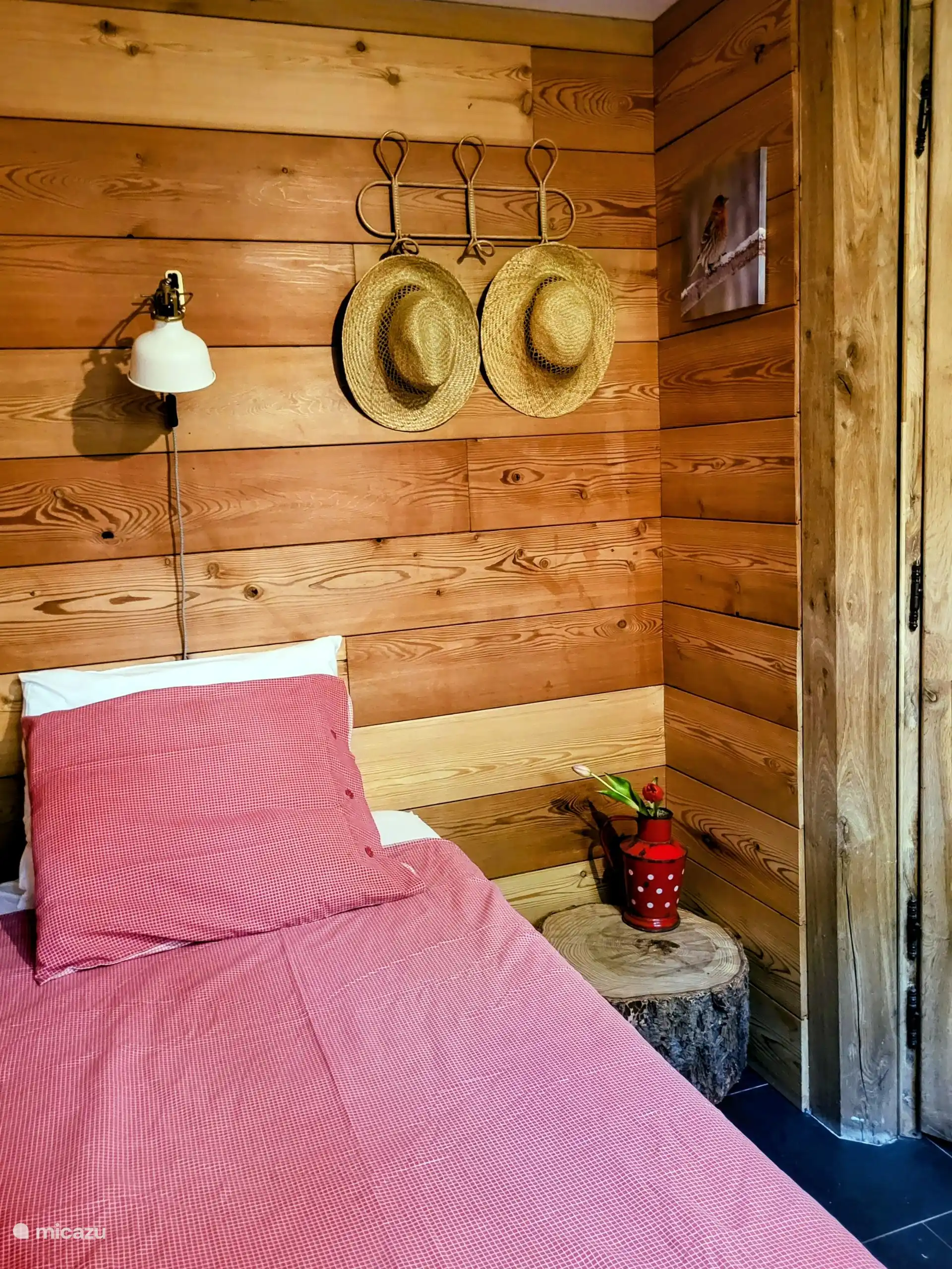 slaapkamer met 1-persoonsbed