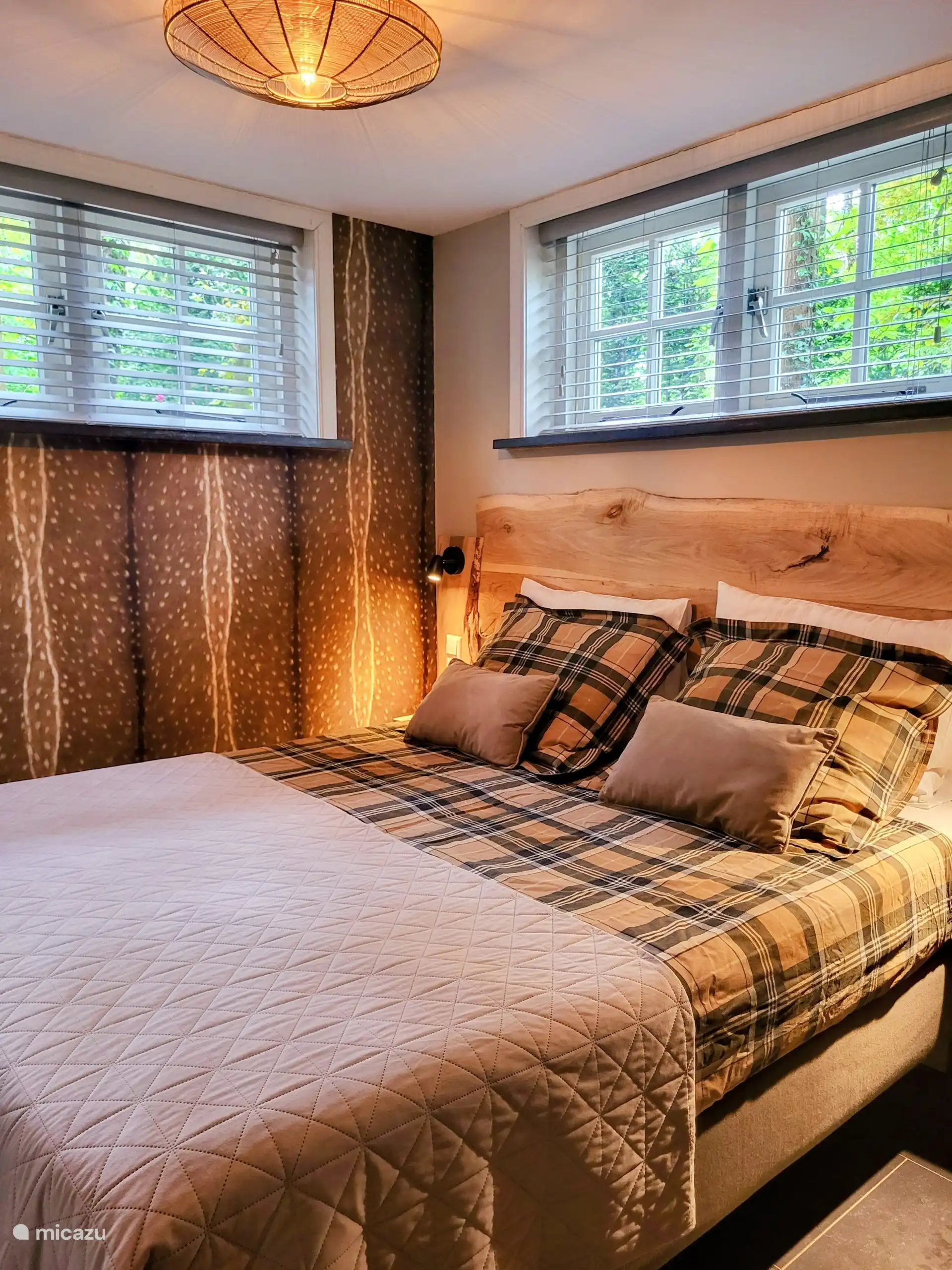 slaapkamer met 2-persoonsbed