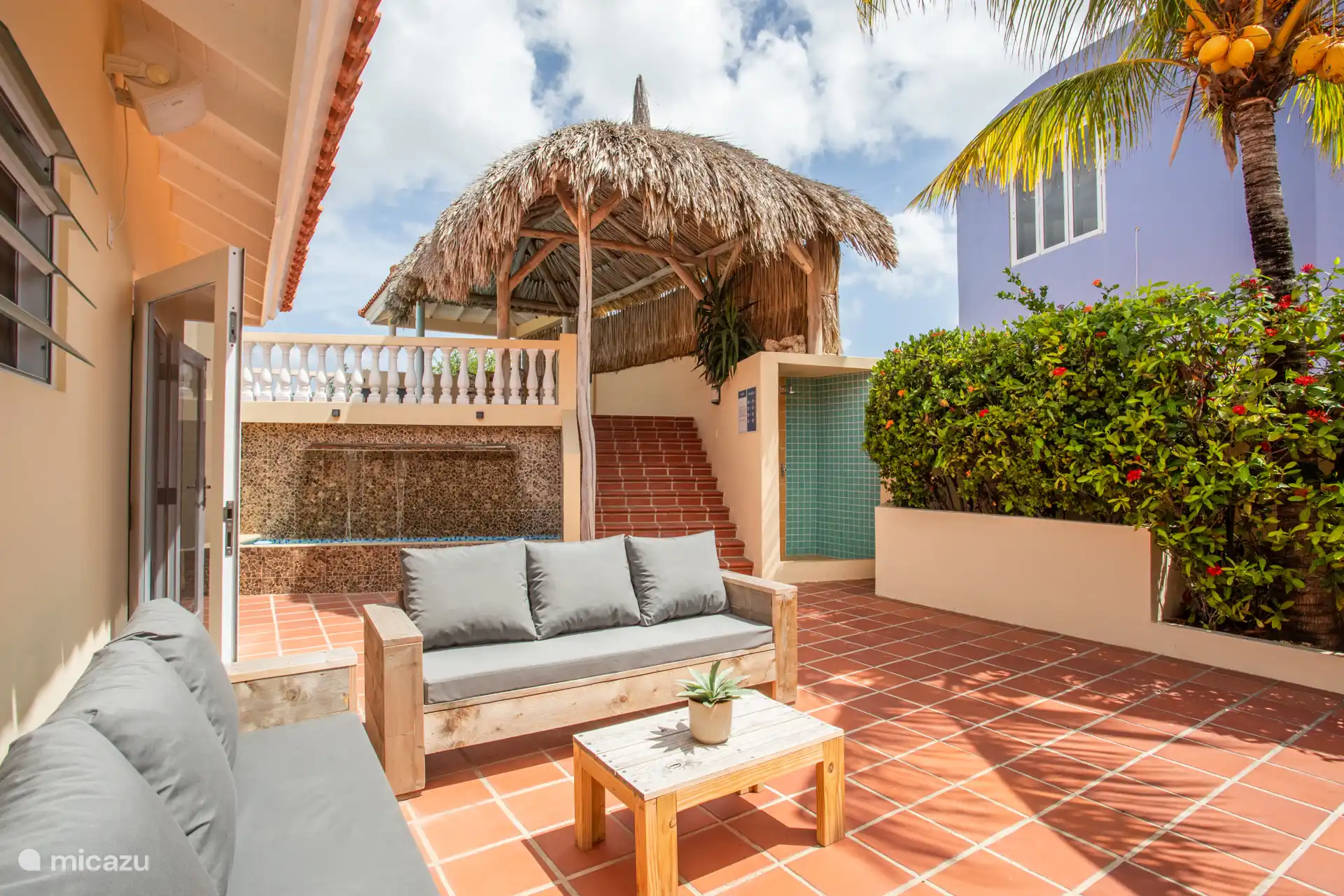 Patio
Terrasse
Landgut
Außendusche